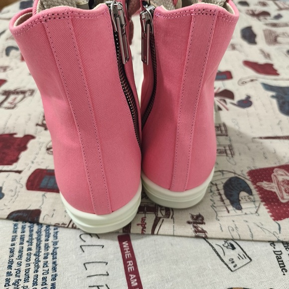 Rick Owens DRKSHDW Pink High-Top Sneakers - Picture 9 of 10